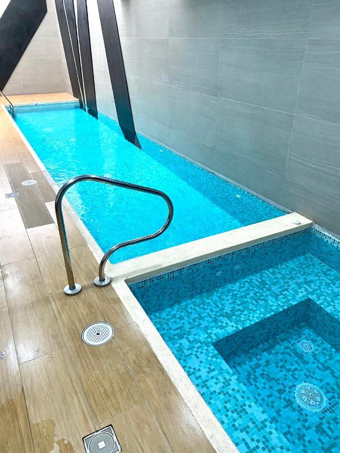 Hermoso Con Piscina Miraflores- Canvas * Lima